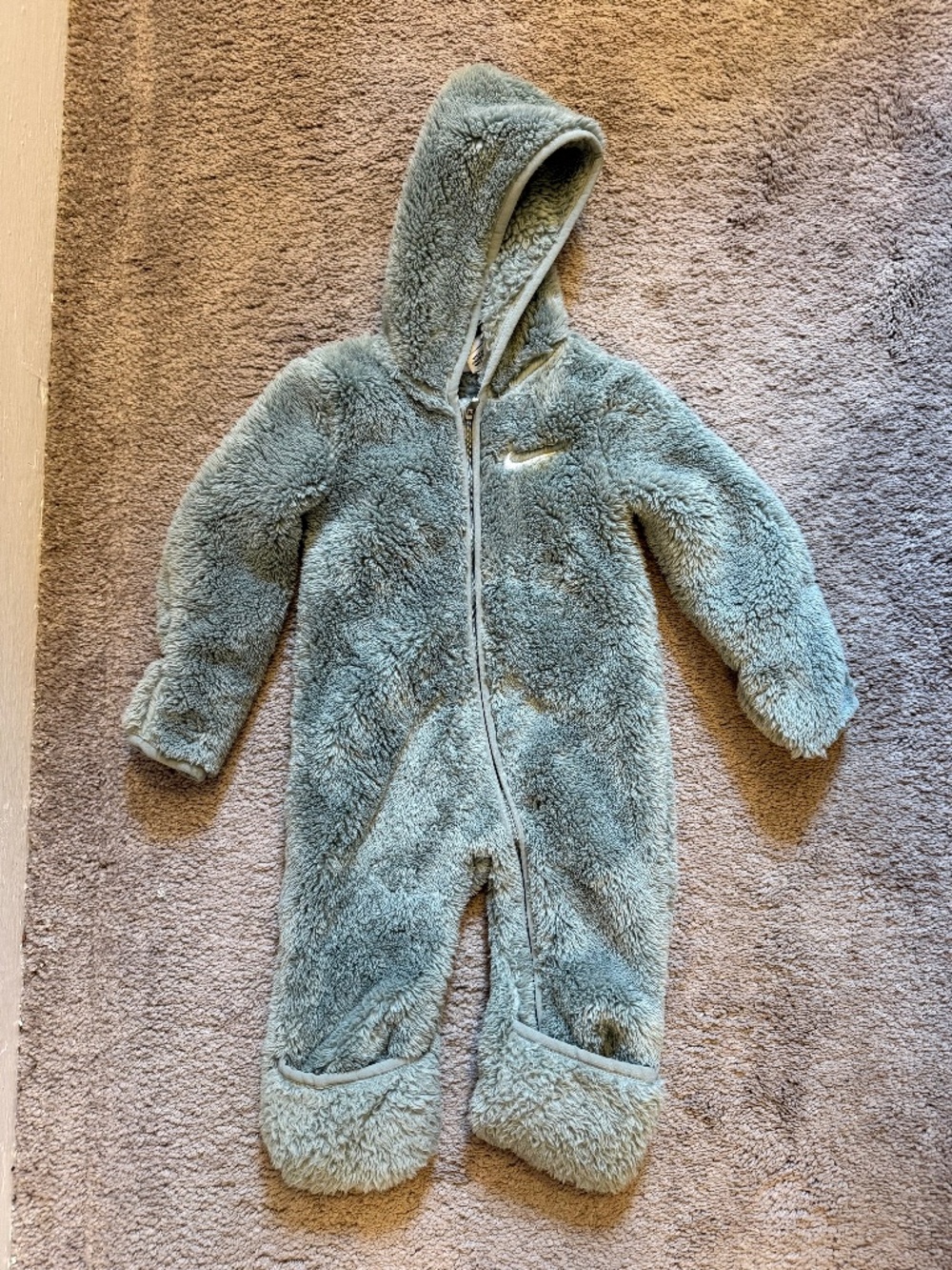 Nike Baby Sherpa Snowsuit Bunting Size 9 Months - Sage Green
